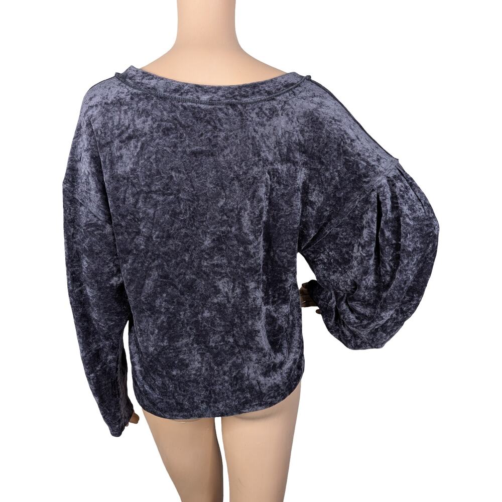 We The Free People Charcoal Crushed Velvet Puff Sleeve Boatneck Top S EUC - Picture 7 of 8